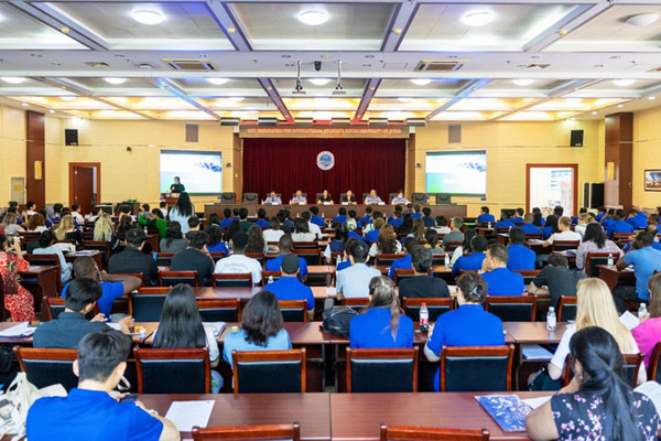 中国海洋大学开展2023年国际学生开学教育