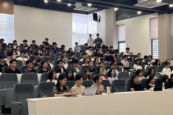 浙江大学留学精培班