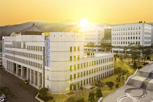 青岛电影学院国际本科