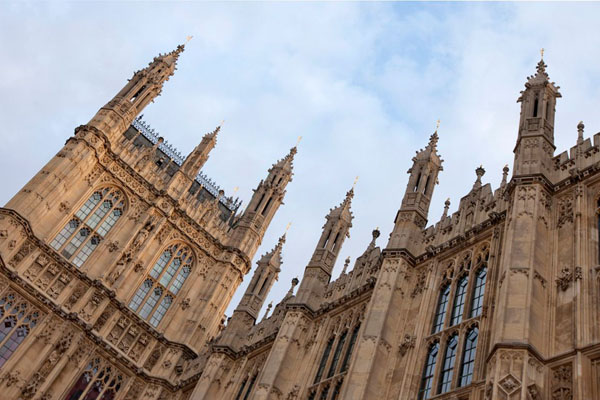 英国普利茅斯大学相当于国内什么水平大学？