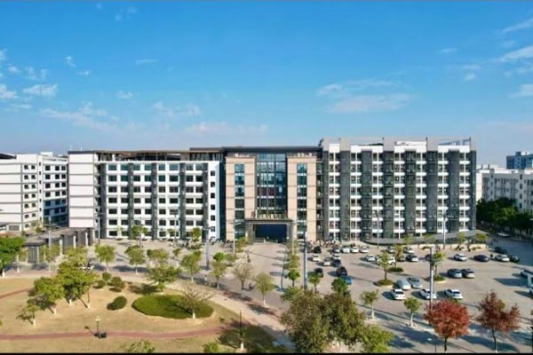 想读国际本科无方向？广州工商学院马来西亚项目靠谱吗？看这几点！