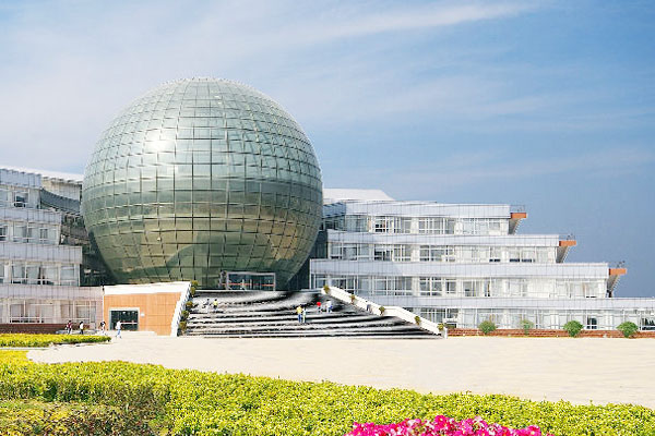 怕踩坑？南京财经1+3国际本科真能低成本冲QS前